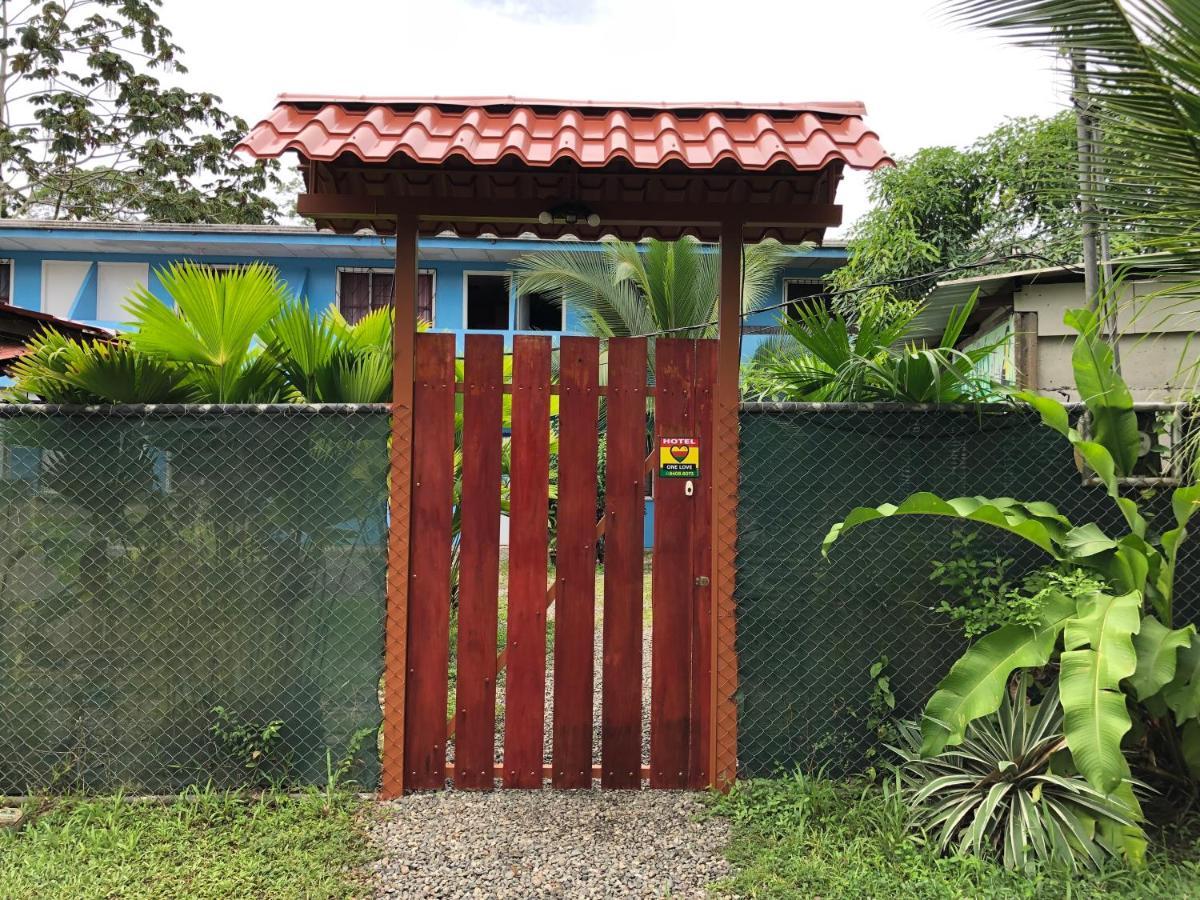 Hotel One Love Puerto Viejo Puerto Viejo de Talamanca Exteriör bild